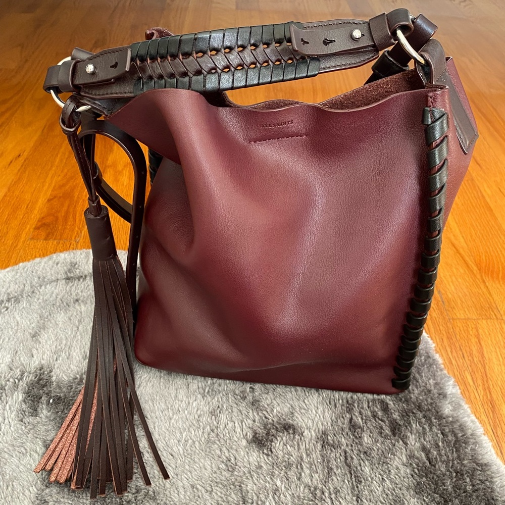 Bucket bag